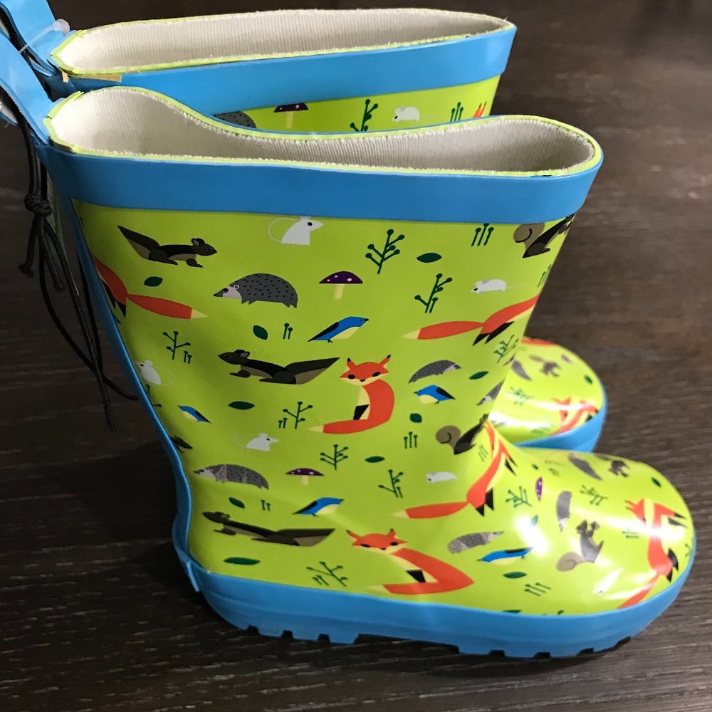 NWT Kid Made Modern garden boots Medium 7/8